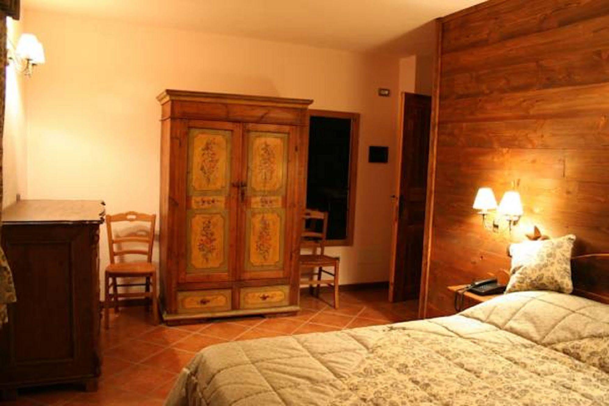 La Maisonnette Montjovet Exterior foto